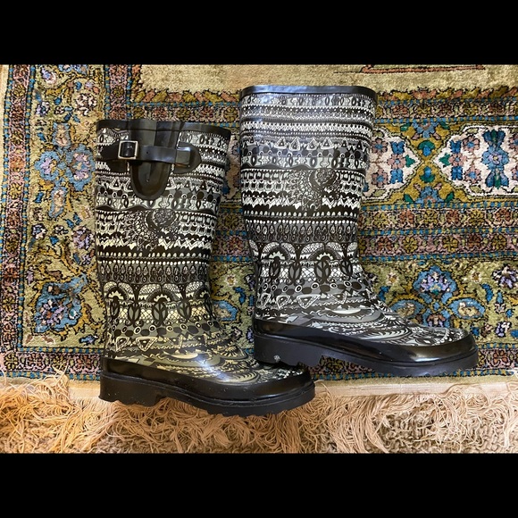 Sakroots Peace Rain/Barn/Garden tall print boots - Picture 5 of 11